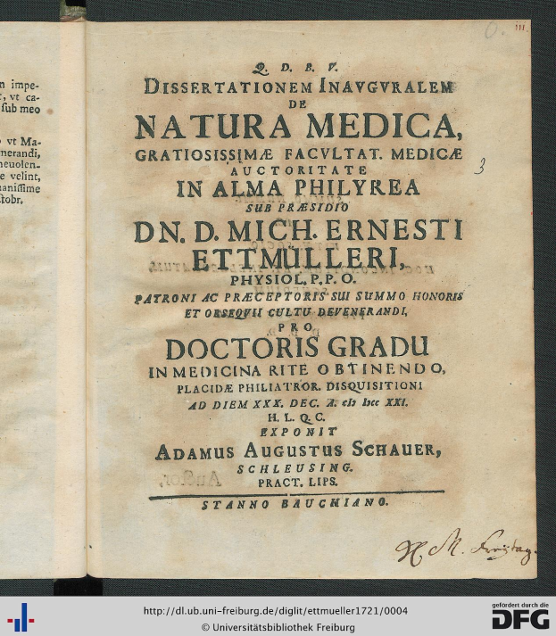 Offenes Buch mit dem Titel "Dissertationen in Inaugvraalem de Natura Medica, Gratisissima Facultat, Medica in Alma Philyrea" mit hellblauem Einband, weißer Umrandung und medizinischem Personal-Illustration in Kursivschrift.