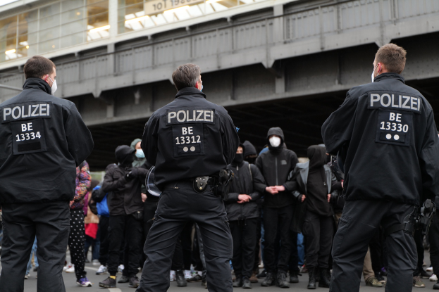 POL-WES: Wesel - Neue Führung im Presse- und Öffentlichkeitsarbeitsteam / Henner Störmer ist der neue Pressesprecher der Polizeiwache Wesel
