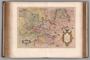 Ein offenes Buch mit einer detaillierten Deutschlandkarte, auf der verschiedene Regionen beschriftet sind.