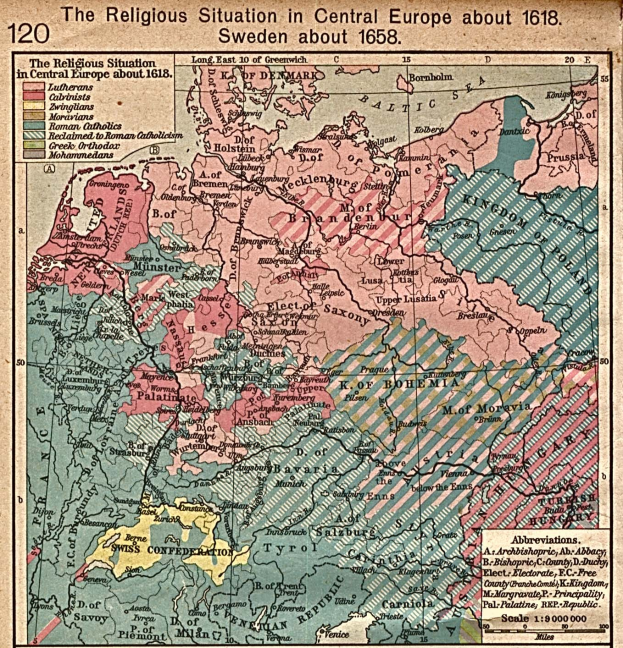 Plakat mit einer detaillierten 1618-Karte von Mitteleuropa, die die religiöse Landschaft zeigt, begleitet von erklärendem Text.